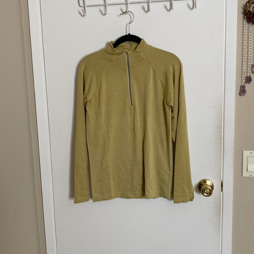 Men’s lululemon pullover XS